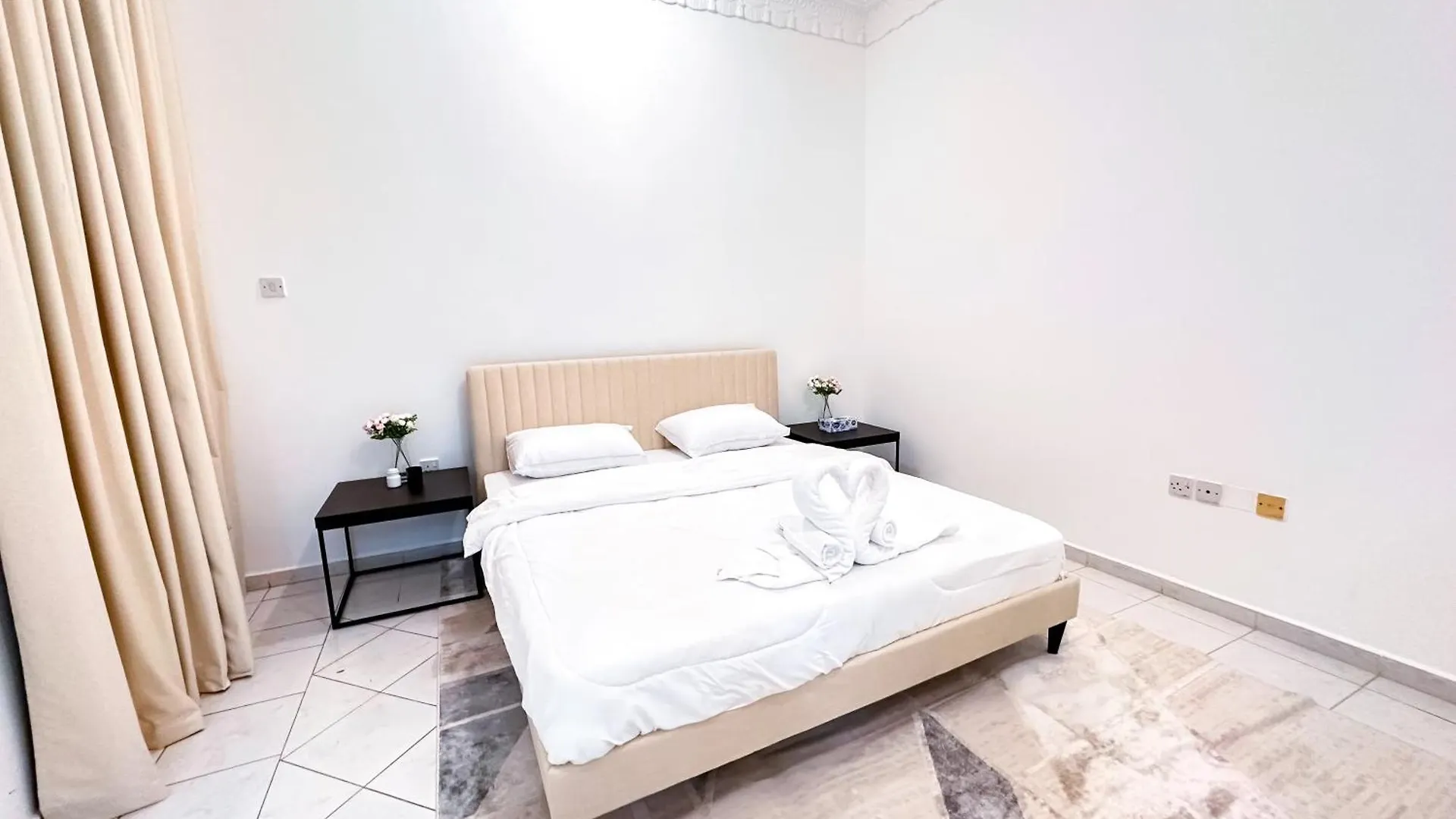 Harf22-G01-02 Cozy 2Br Apt In Abu Dhabi City Apartman